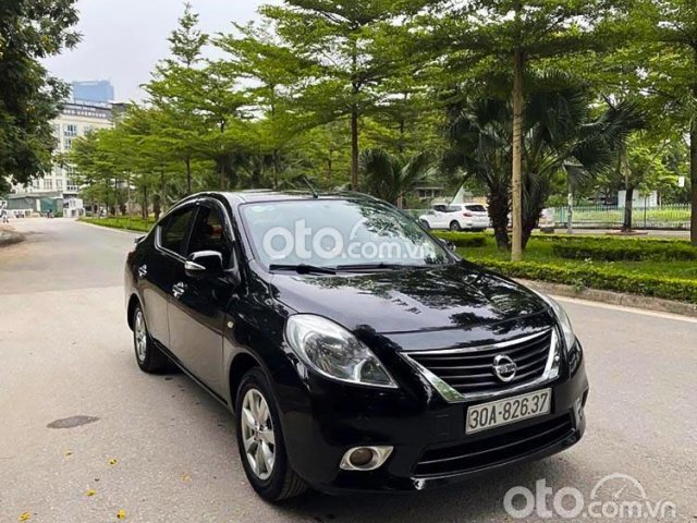 Bán ô tô Nissan Sunny sản xuất năm 2015, màu đen chính chủ, giá tốt