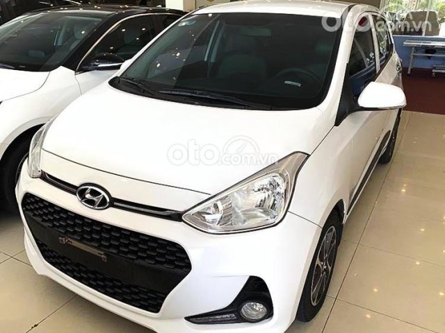 Bán xe Hyundai Grand i10 2020, màu trắng chính chủ, giá 382tr