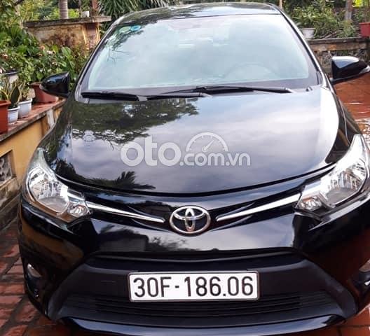 Cần bán gấp Toyota Vios sản xuất 2018, màu đen số sàn