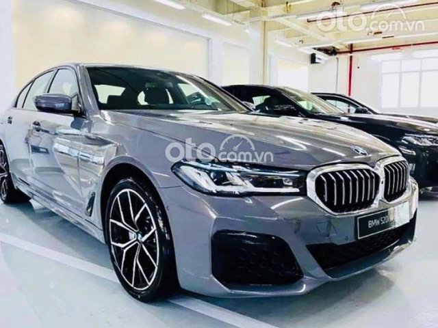 Cần bán BMW 520i 2021, màu xám, nhập khẩu0