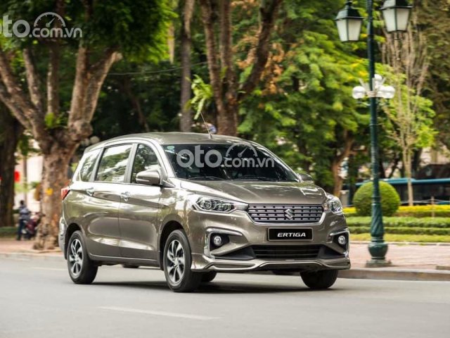 Suzuki Ertiga MT 2021 giá cực kỳ ưu đãi0