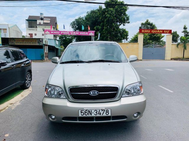 Cần bán Kia Carnival năm 2009 xe gia đình, giá 265tr