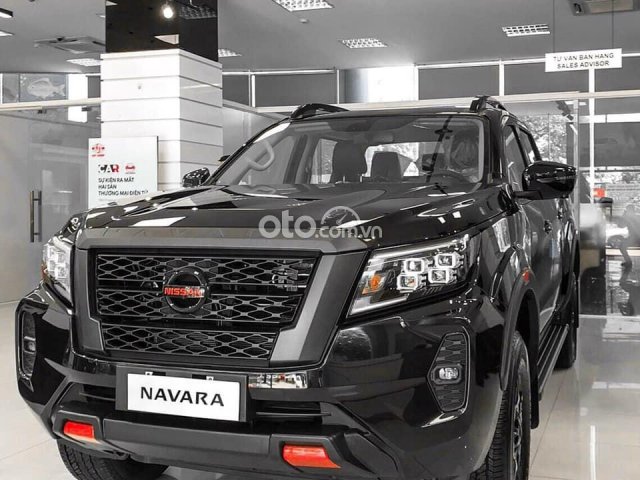 Cần bán xe Nissan Navara 2021, màu đen, nhập khẩu nguyên chiếc0