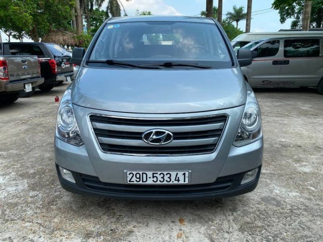 Bán xe Hyundai Starex tải van 6 chỗ 670kg đời 20170