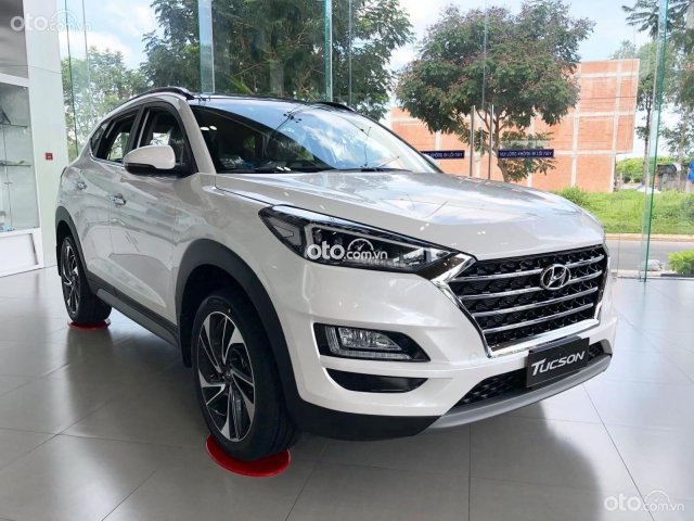 Hyundai An Khánh - Tucson giá sập sàn cho khách hàng hộ khẩu Hà Nội - sẵn xe đủ màu giao ngay