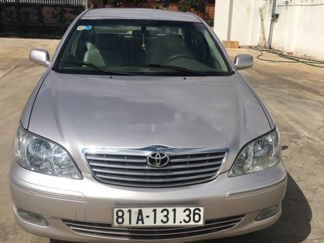 Cần bán lại xe Toyota Camry sản xuất 2002, nhập khẩu còn mới0