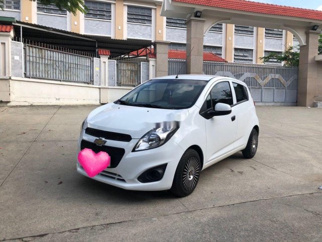 Bán ô tô Chevrolet Spark năm sản xuất 2017, màu trắng, 205 triệu0