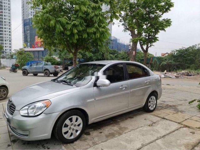 Cần bán xe Hyundai Verna đời 2009, màu bạc, nhập khẩu nguyên chiếc0