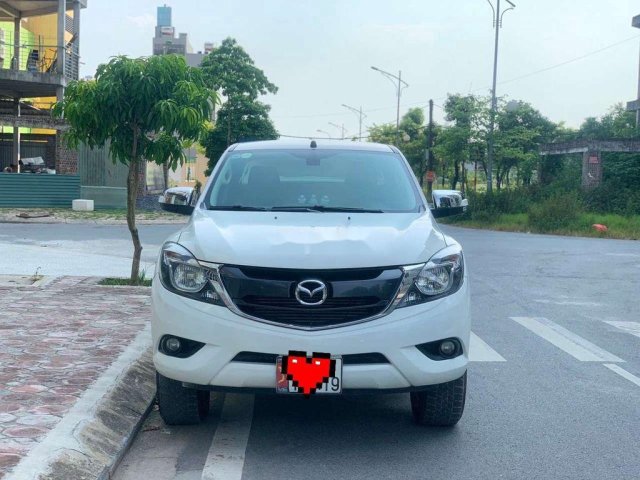 Cần bán lại xe Mazda BT 50 đời 2017, màu trắng, nhập khẩu nguyên chiếc số tự động, 515tr0