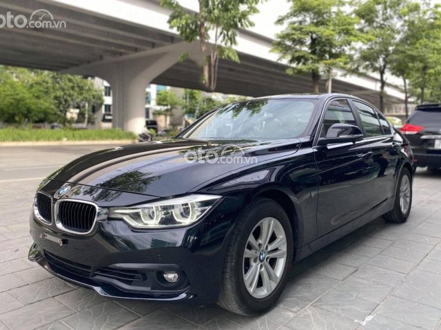 Cần bán lại xe BMW 320i sản xuất năm 2016, màu đen, nhập khẩu còn mới