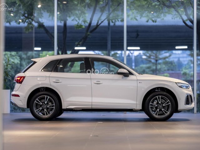 Audi Miền Bắc bán Audi Q5 2021 sẵn xe giao ngay, giá cực tốt. Ưu đãi khủng0