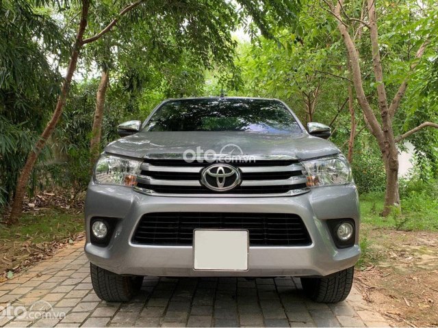 Bán Toyota Hilux sản xuất năm 2018, màu bạc, nhập khẩu nguyên chiếc số sàn, 650 triệu0