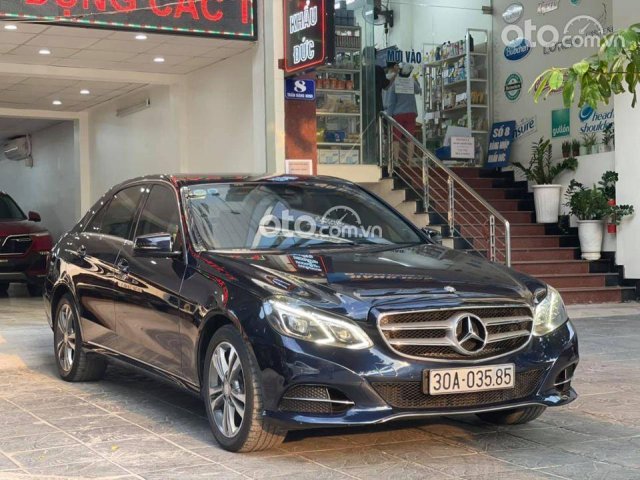 Bán Mercedes E250 sản xuất năm 2013 màu xanh Canvasite0