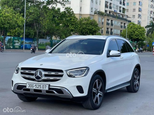 Bán ô tô Mercedes GLC 200 4Matic năm 2020, màu trắng siêu mới0