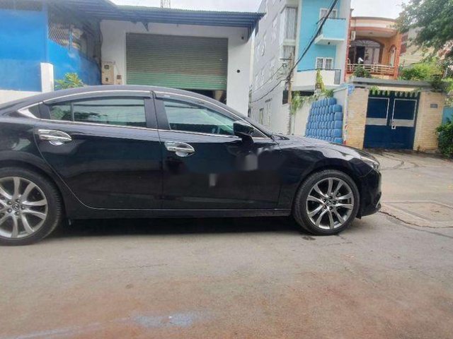 Cần bán lại xe Mazda 6 2018, màu đen, 720tr0