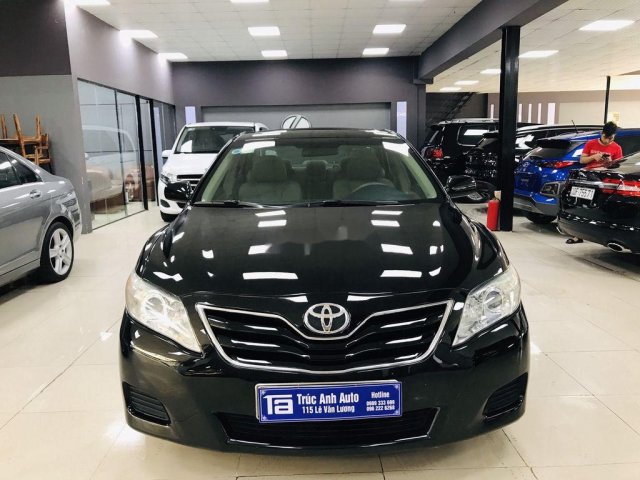 Cần bán lại xe Toyota Camry LE năm 2011, màu đen, xe nhập