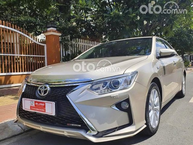 Bán Toyota Camry 2.5Q đời 2015, màu nâu còn mới0