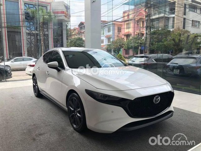 Cần bán Mazda 3 Sport 1.5L Luxury sản xuất 2021, màu trắng, 744tr0