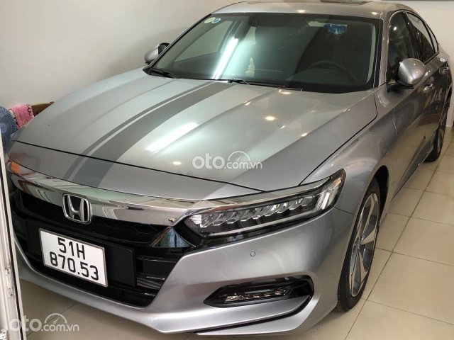 Cần bán Honda Accord 1.5 AT sản xuất 2020, màu bạc, nhập khẩu