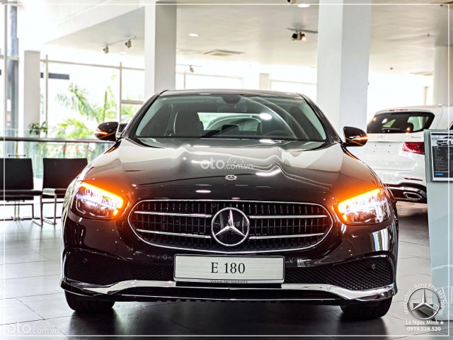 Thời điểm tốt nhất trong năm để mua xe Mercedes-Benz E180 với thuế TB 5%- xe giao ngay0