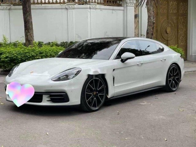 Cần bán gấp Porsche Panamera sản xuất 2018, nhập khẩu còn mới0