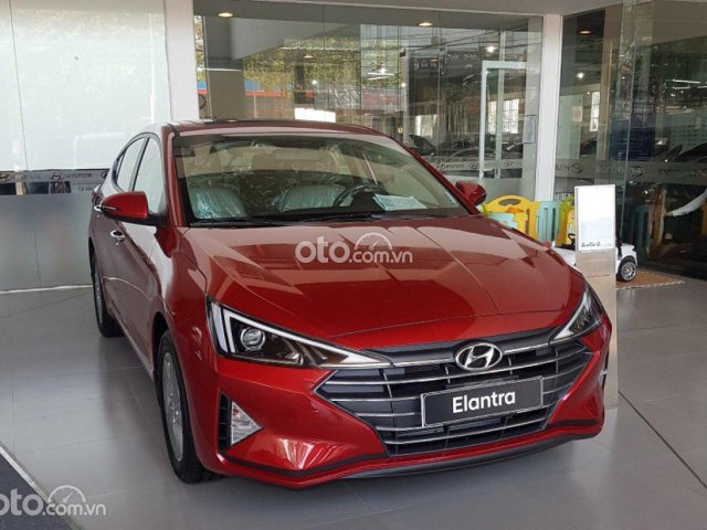 Bán ô tô Hyundai Elantra 1.6 AT năm 2021, màu đỏ