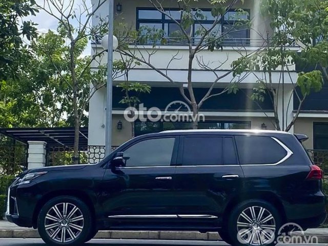 Cần bán Lexus LX 570 sản xuất năm 2016, xe nhập còn mới