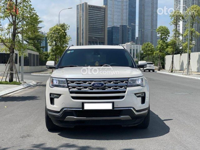 Xe Ford Explorer sản xuất năm 2018, màu trắng như mới