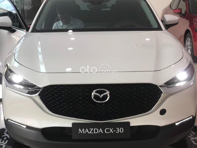 Cần bán xe Mazda CX-30 đời 2021, màu trắng, nhập khẩu