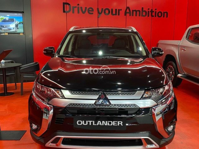 Bán Mitsubishi Outlander Sport 2021 giảm 50% thuế trước bạ, tặng bảo hiểm thân vỏ, kèm nhiều quà tặng khác0