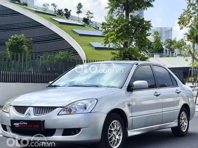 Cần bán gấp Mitsubishi Lancer Gala GLX 1.6 AT năm sản xuất 2003, màu bạc