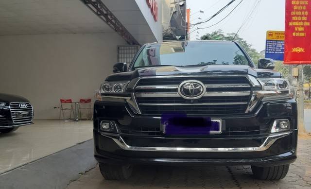 Cần bán lại xe Toyota Land Cruiser sản xuất năm 2019, xe nhập0