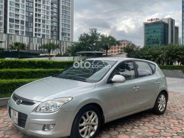 Cần bán xe Hyundai i30 1.6 AT đời 2008, màu bạc, xe nhập còn mới, 280tr