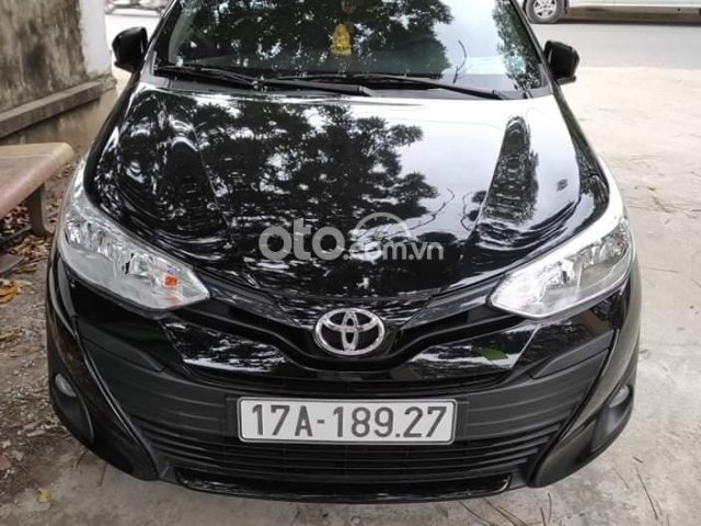 Cần bán gấp Toyota Vios 1.5E MT sản xuất năm 2020, màu đen còn mới