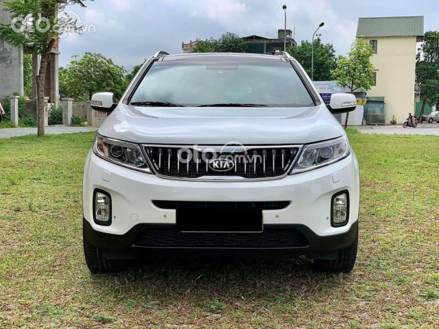 Cần bán lại chiếc Kia Sorento bản Premium cao cấp sx 7/2020