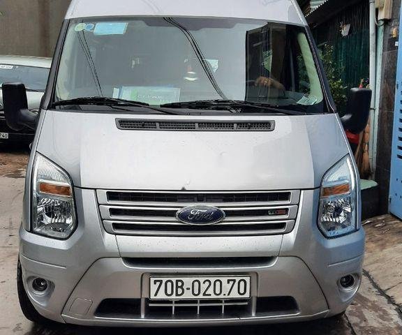 Cần bán lại xe Ford Transit Mid sản xuất 2019, màu bạc0