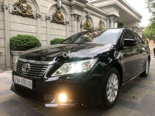 Bank 70% nhanh gọn, Toyota Camry đời 2013, màu đen, 650tr0