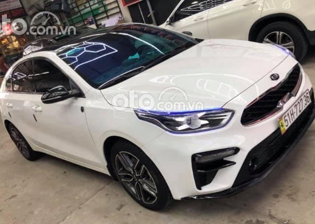 Bán xe Kia Cerato năm sản xuất 2020, màu trắng như mới0