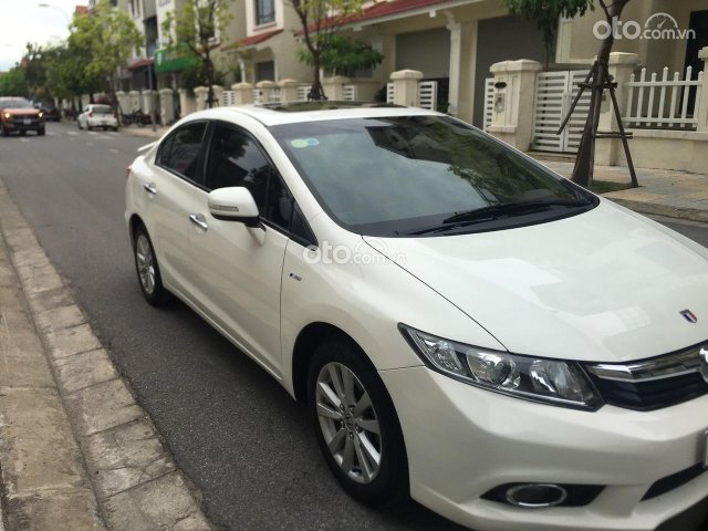 Cần bán gấp Honda Civic năm 2012, màu trắng0