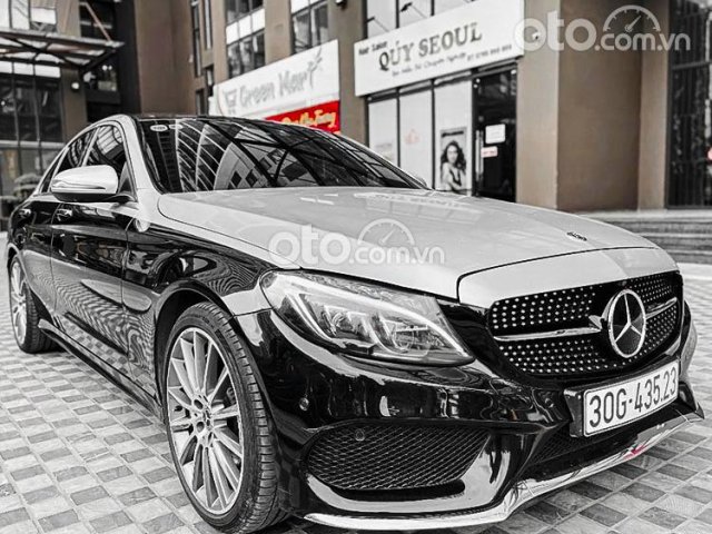 Bán Mercedes C300 sản xuất năm 2017, xe gia đình0