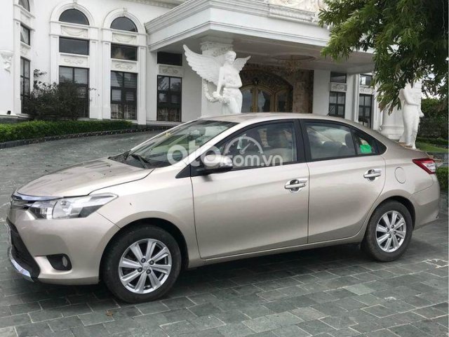 Cần bán Toyota Vios bản E số sàn, 2015, gia đình sử dụng0