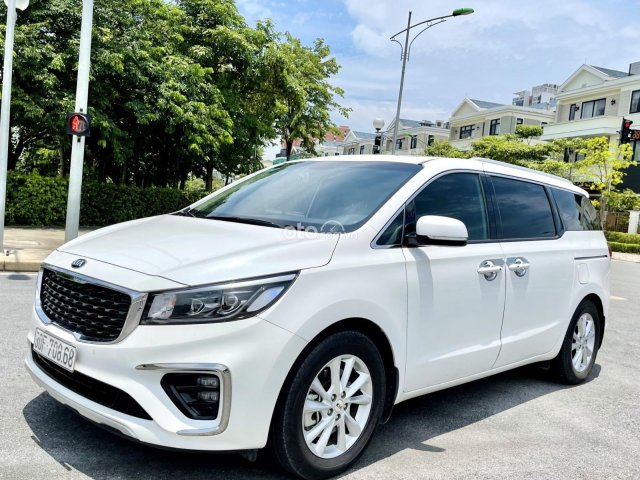 Bán Kia Sedona 2.2 Luxury model 2020 - 1 chủ Hà Nội chạy 18 000 kilomet sản xuất 20190