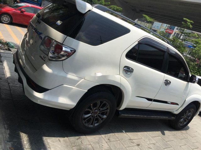 Bán Toyota Fortuner năm sản xuất 2015 còn mới0