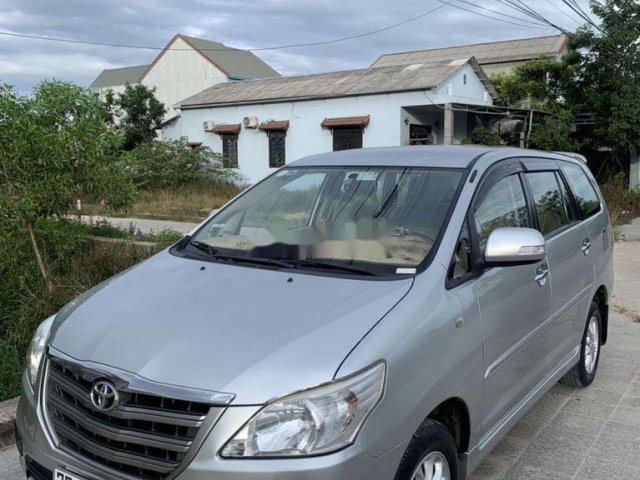 Bán ô tô Toyota Innova sản xuất 2014, màu bạc, nhập khẩu chính chủ, giá chỉ 385 triệu