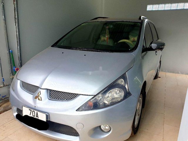 Cần bán xe Mitsubishi Grandis sản xuất năm 2007 còn mới