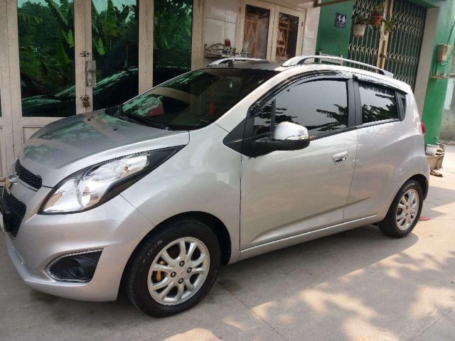 Xe Chevrolet Spark năm sản xuất 2016, màu bạc, nhập khẩu nguyên chiếc  