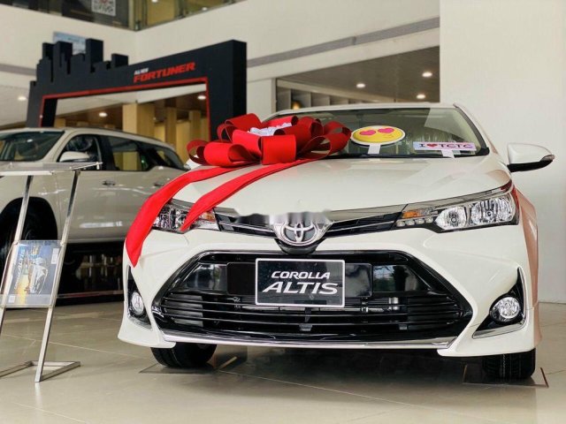 Bán xe Toyota Corolla Altis sản xuất năm 2021, màu trắng, 743tr