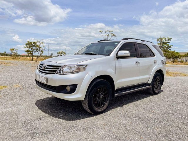 Bán ô tô Toyota Fortuner sản xuất 2014, màu trắng