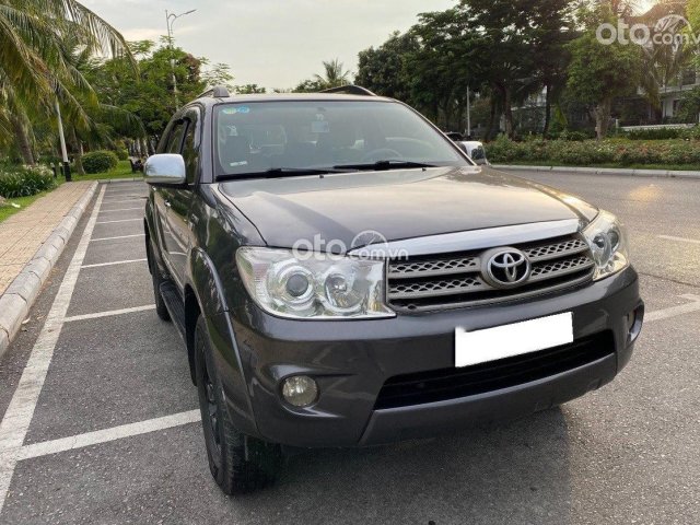 Bán ô tô Toyota Fortuner 2.7V 4x4 AT đời 2009, màu xám, giá tốt