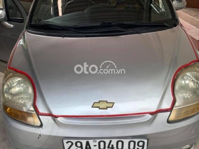 Bán ô tô Chevrolet Spark 2010, màu bạc0